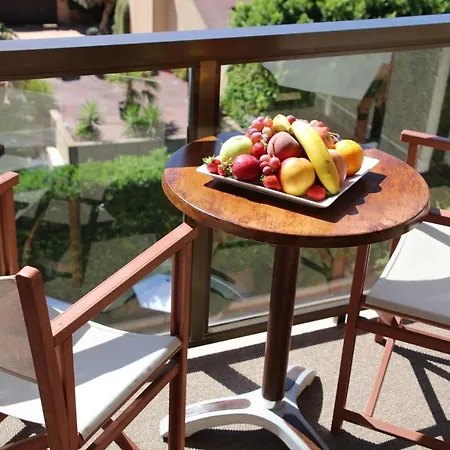 Jade - Adults Only 아파트 엘아레날