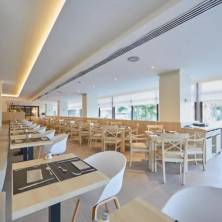 Jade - Adults Only 엘아레날