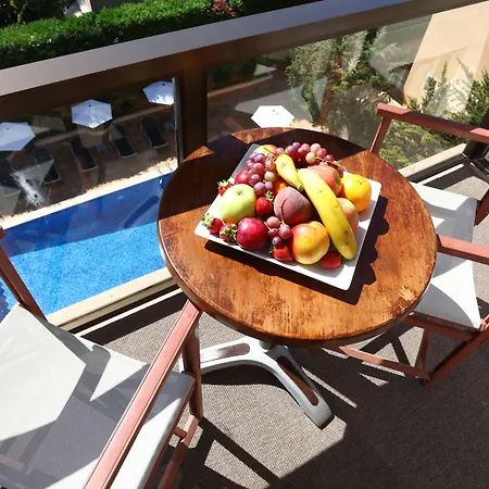 Jade - Adults Only 엘아레날