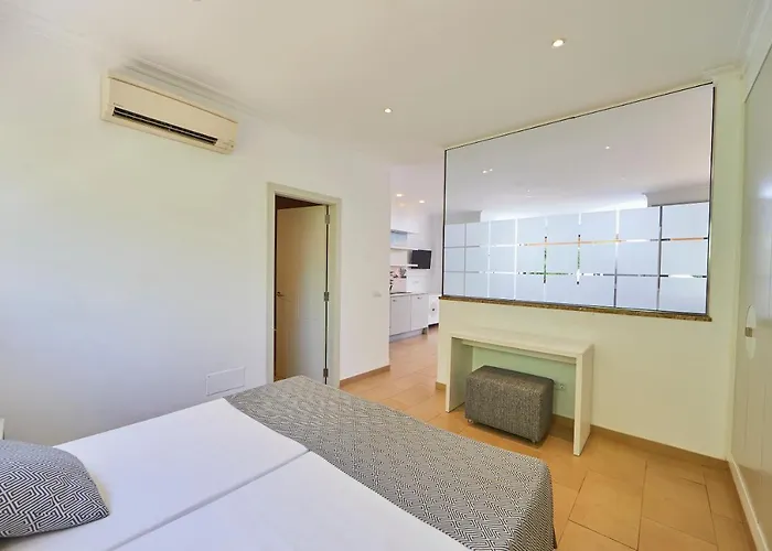 Jade - Adults Only Апартаменти *