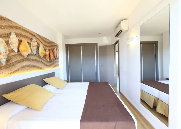 Jade - Adults Only * El Arenal (Mallorca)